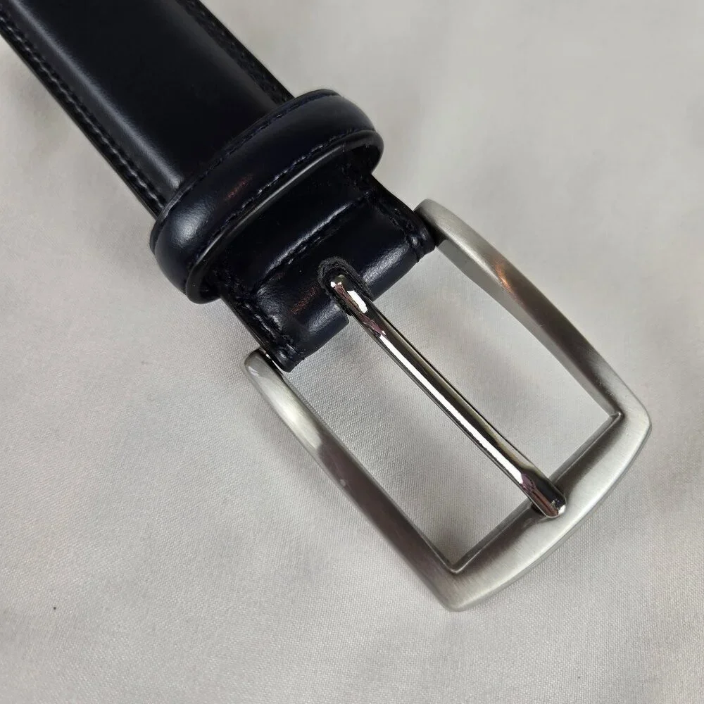 Unisex Size 32 Navy Blue Leather Belt Silver Toned Hardware Neutral Everyday